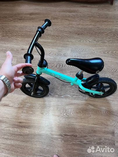 Беговел с тормозом в отл. тех. состоянии