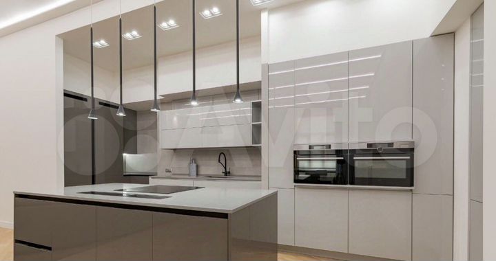 5-к. квартира, 175 м², 4/5 эт.