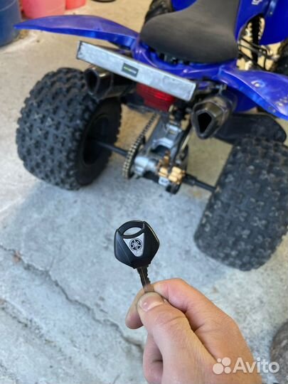 Yamaha-YFM250R raptor