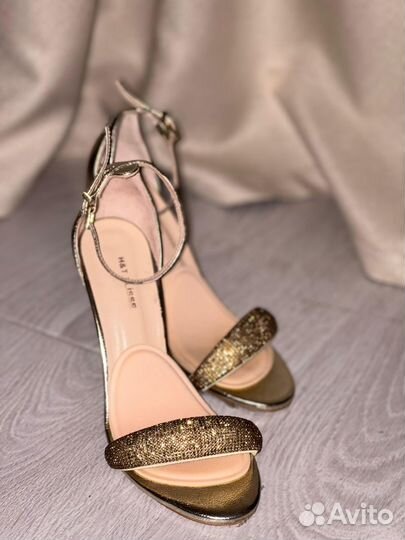 Босоножки натуральная кожа 37