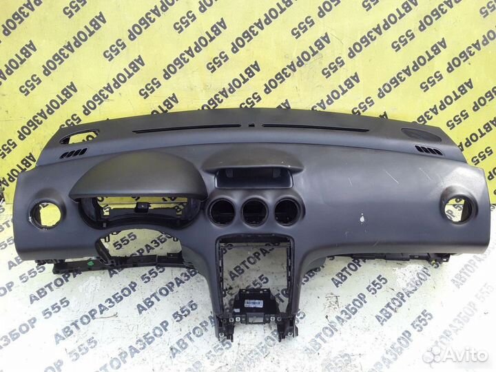 Торпедо Peugeot 308