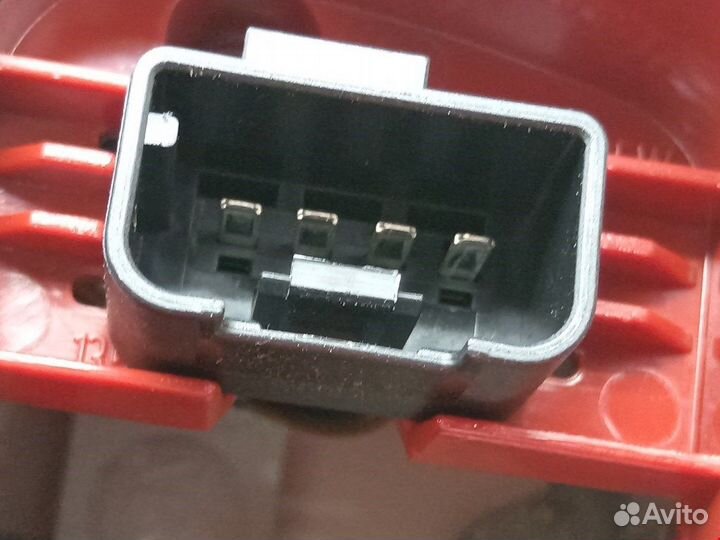 Фонарь задний левый для Volkswagen Passat 6