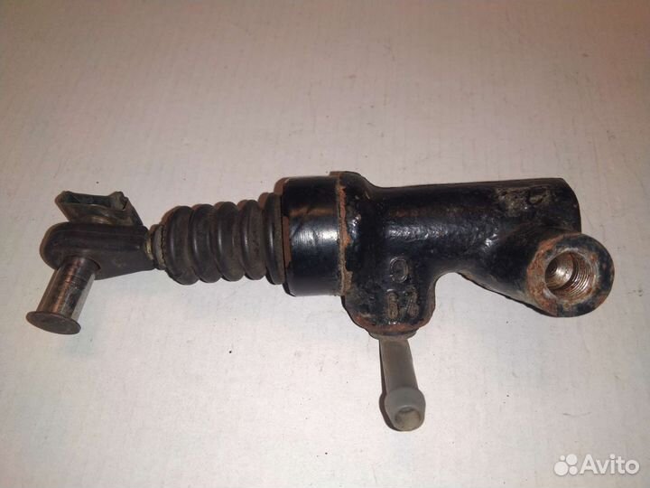 Цилиндр сцепления(главный) на Фольксваген Т4