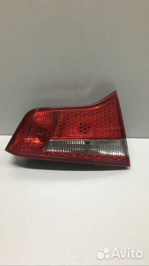 Фонарь kia rio в крышку багажника 924034x000