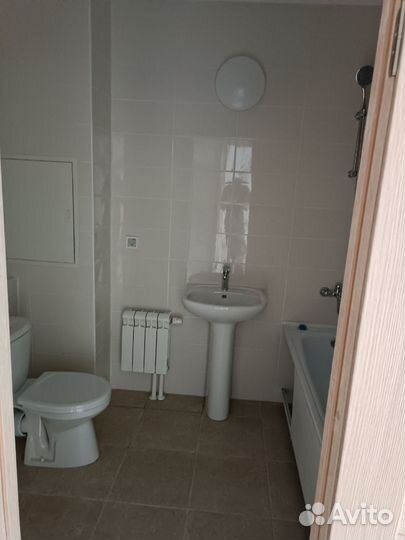 Раковина с тумбой для кухни