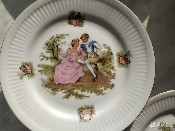 Набор тарелок 