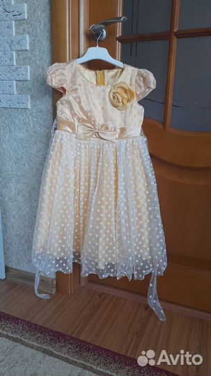 Платье праздничное