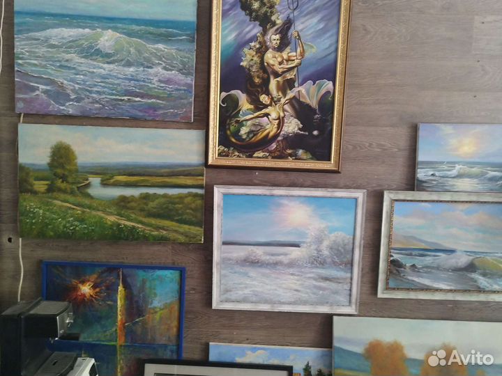 Картины маслом в лавке художника