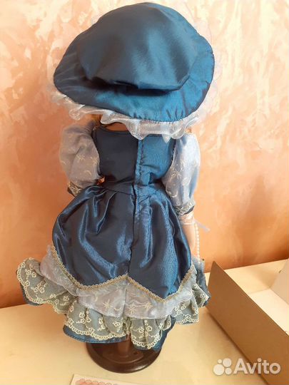 Кукла Фарфоровая 40 см фирмы Ремеко