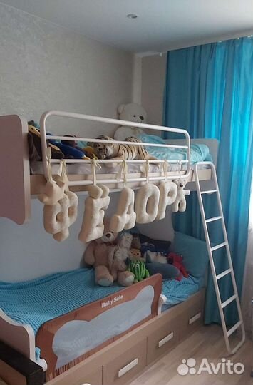 Двухъярусная кровать бу с матрасами