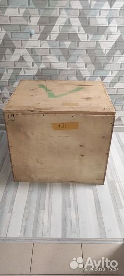Продаю ящик из фанеры с ручками и крышкой