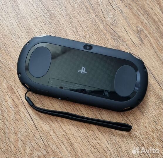 PS Vita Slim PCH-2008 16Gb (Прошитая)