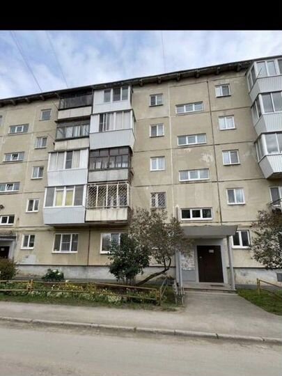 2-к. квартира, 43 м², 2/5 эт.