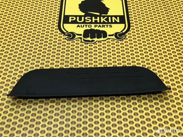 Накладка порога декоративная задняя правая Hyundai