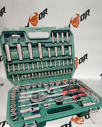 Набор инструментов усиленный в чемодане