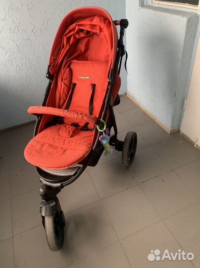 Прогулочная коляска babyton