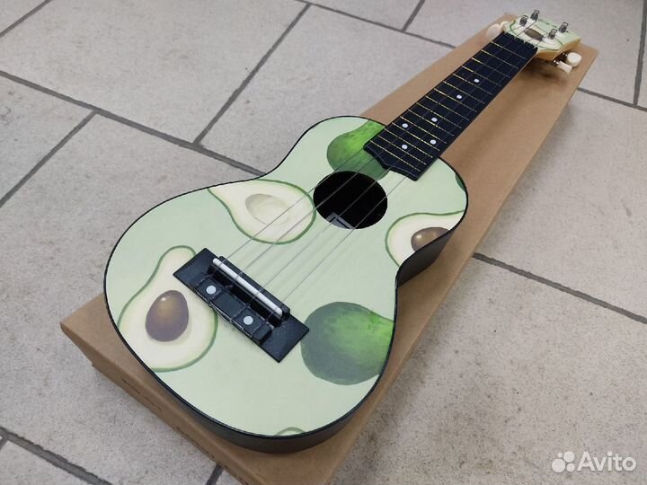 Укулеле в ассортименте