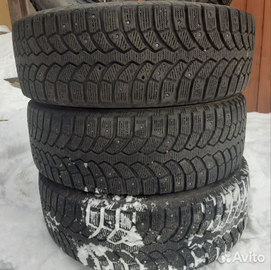 Bridgestone Blizzak Spike-01 195/65 R15