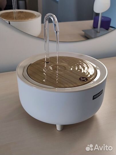 Фонтан поилка для кошек