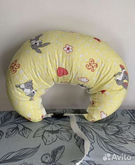 Подушка для кормления грудью