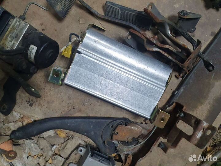 Подушка безопасности руля и в торпеде на гранд чер