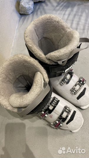 Горнолыжные ботинки женские 24 - 24,5