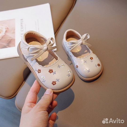 Сандали для девочки