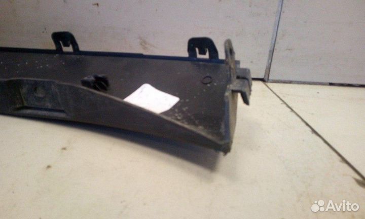 Молдинг переднего бампера передний правый