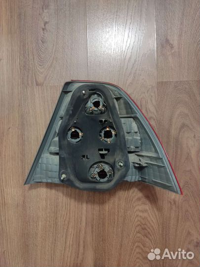 Toyota Corolla 120 задний стопарь