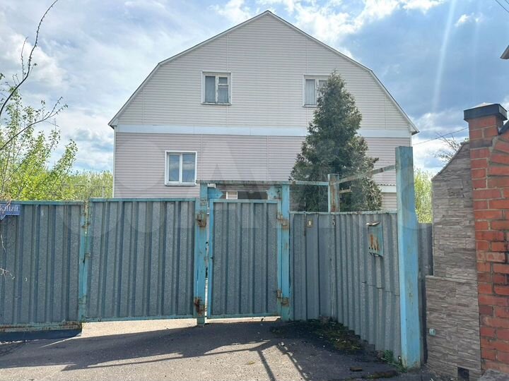 Дом 226 м² на участке 14 сот.