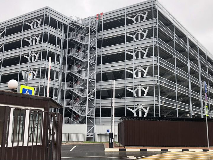Машиноместо, 14 м²