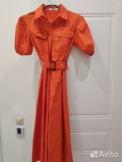 Платок морковного цвета 44 размер