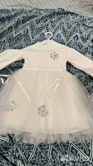 Платье снежинки 104