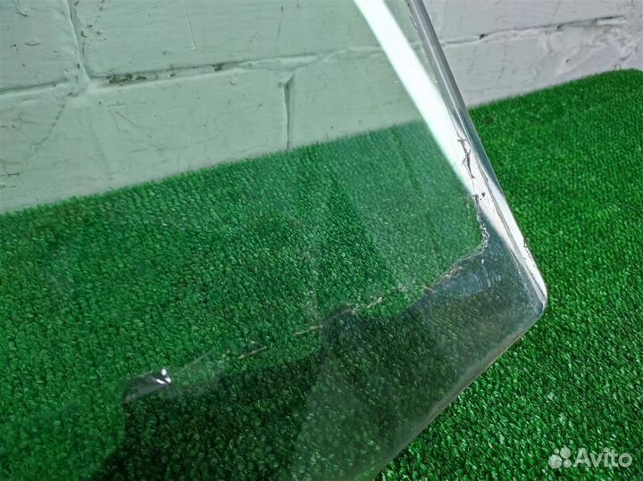 Стекло переднее левое Lexus RX400H 2007