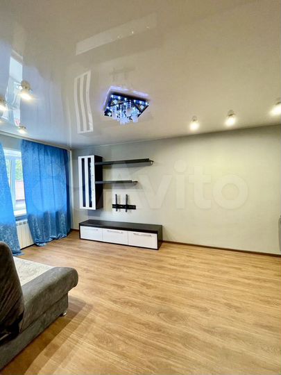 2-к. квартира, 43 м², 3/5 эт.