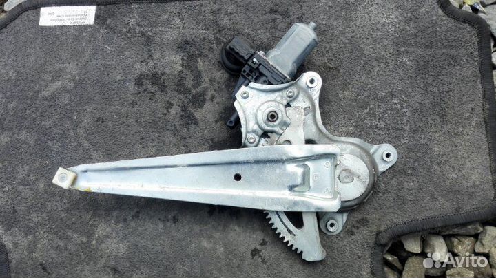 Стеклоподъемник задний правый Toyota Camry V40 2.4