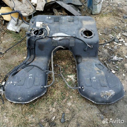 Бак топливный Audi A8 D3