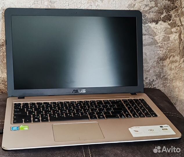 Ноутбук asus R540M