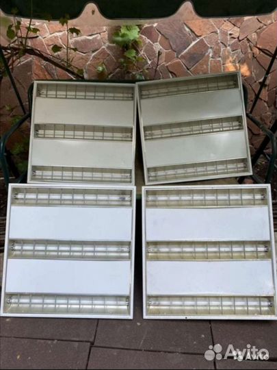 Светильник потолочный