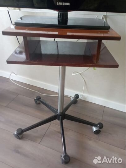 Подставка под телевизор