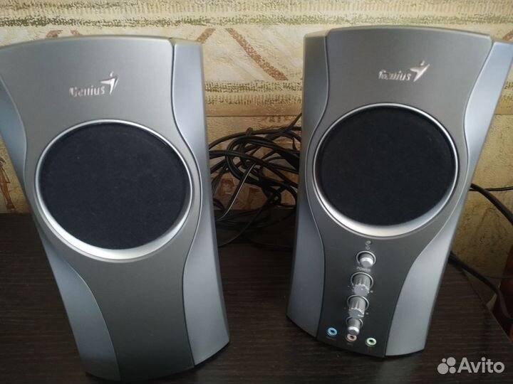 Компьютерные колонки genius
