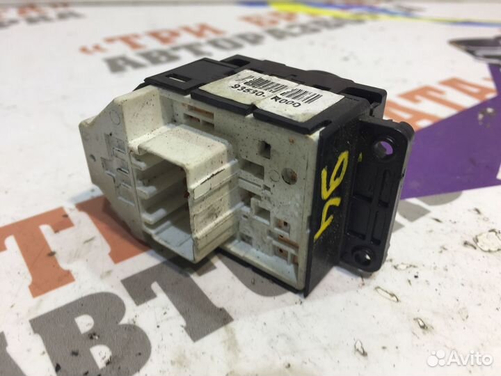 Хендай Солярис Кнопка регулировки зеркал