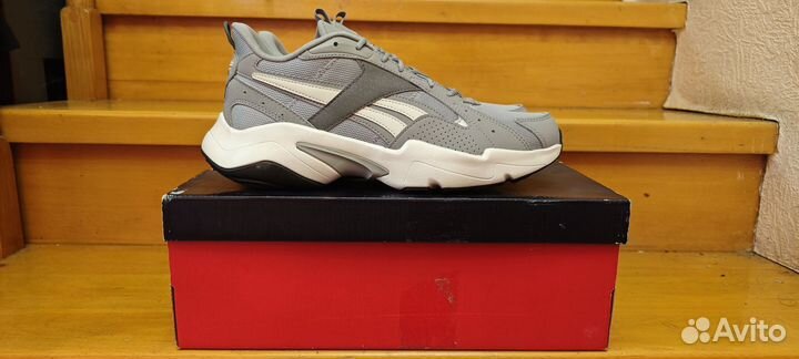 Кроссовки Reebok 42 размер оригинал