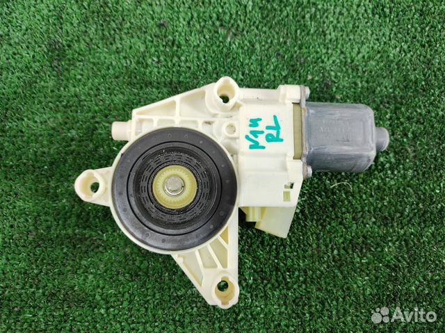 Мотор стеклоподъёмника задний левый Mercedes Benz