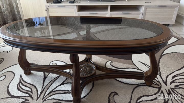 Стол стеклянный