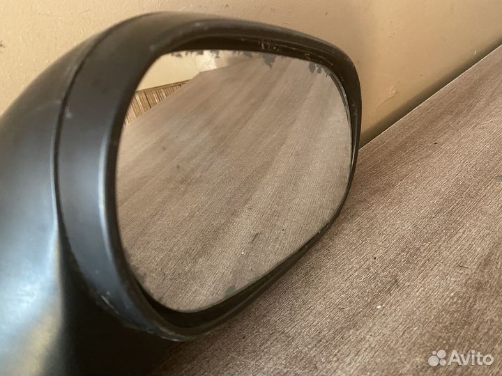 Зеркало правое Mitsubishi Carisma электро