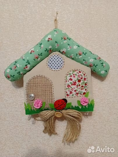 Текстильное украшение на стену