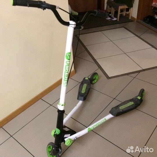 Инерционный самокат для детей fliker SP 3