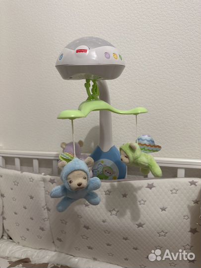 Мобиль на кроватку fisher price ловец бабочек
