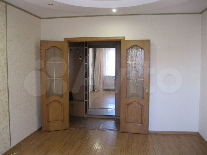 3-к. квартира, 66,4 м², 2/5 эт.